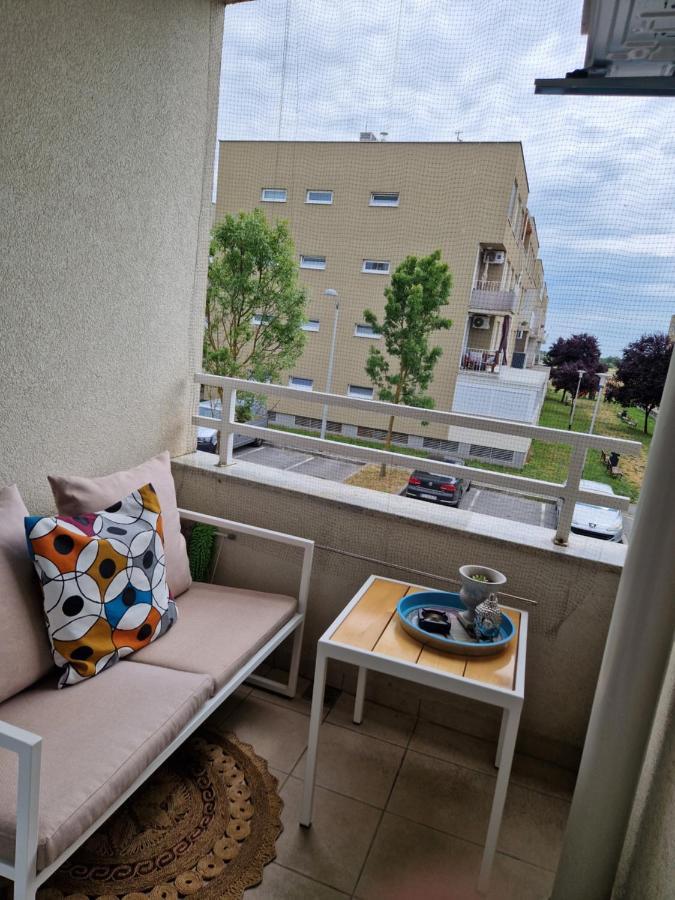 Apartment Rose Sesvete Ngoại thất bức ảnh